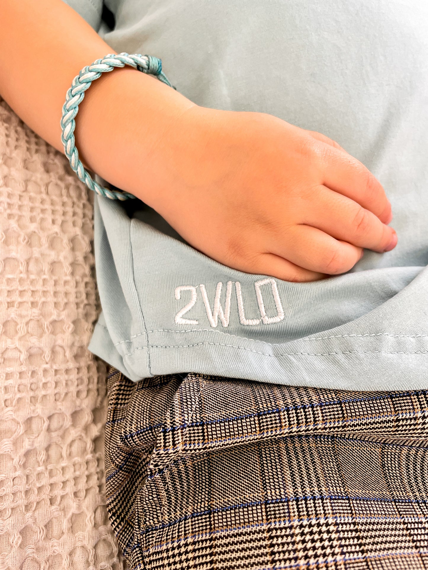 Powder henley